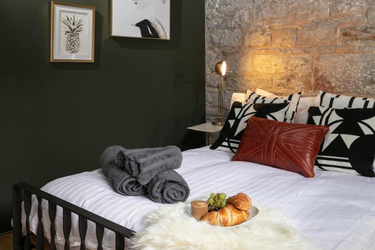 Two-Bedroom Apartment At Royal William Yard, 普里茅斯 外观 照片